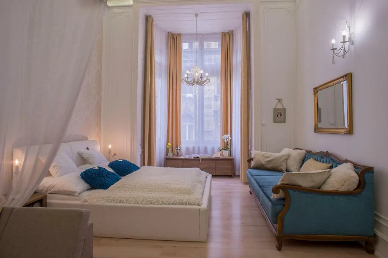 בודפשט Bella Delux Apartment 0*,  הונגריה